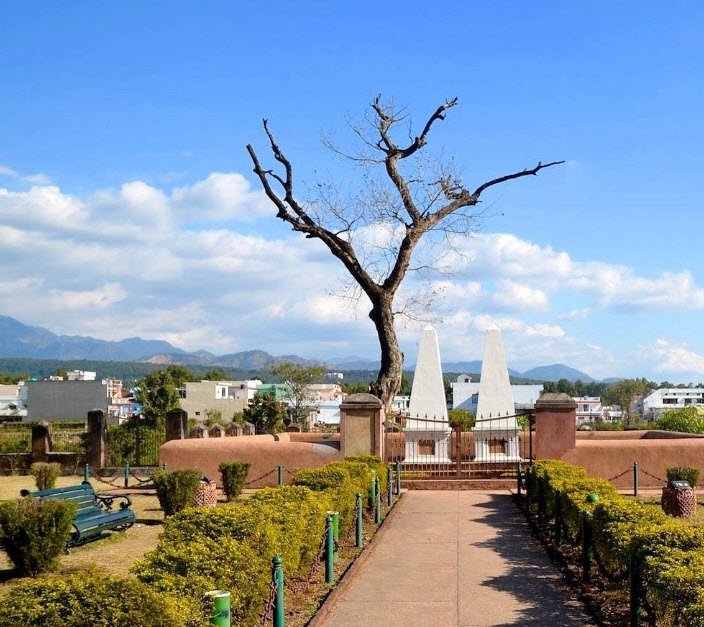 Khalanga War Memorial, Dehradun, Uttarakhand - Vushii.com